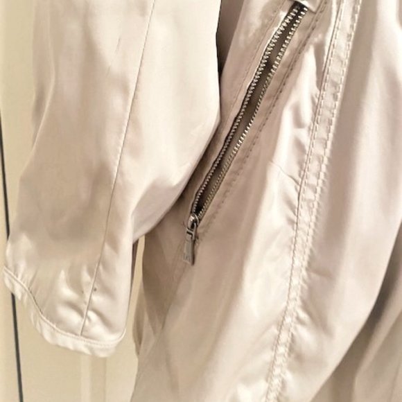 Trench Coat Belted Dawn Levy "Kendra" - EUC - Picture 8 of 15